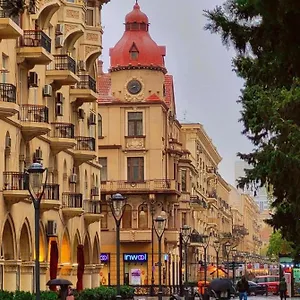 Sahil Park On Nizami Street Баку